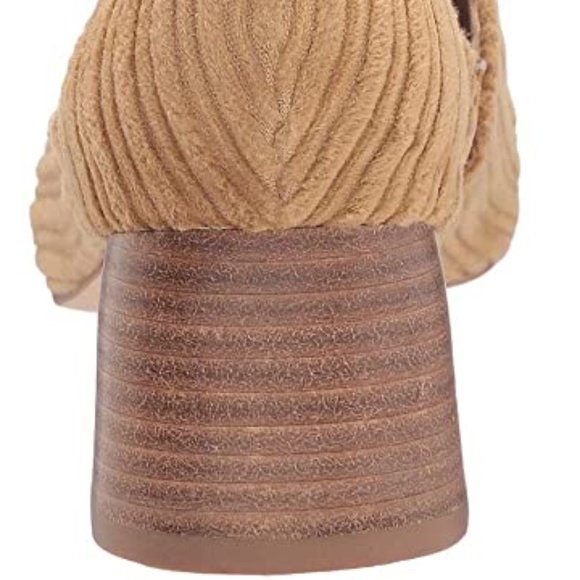 Retro Corduroy Front Zip Detail kitten Heel Pump - Picture 3 of 5